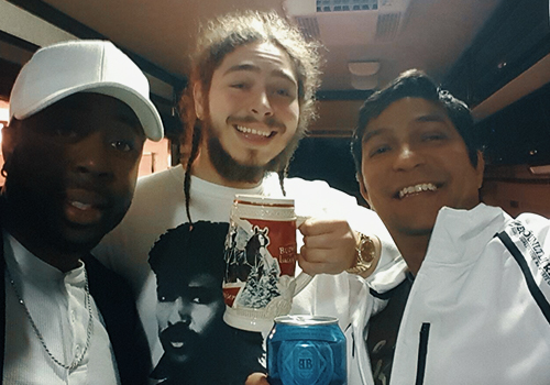 Map Style, Post Malone e Gift Colyer no tour bus